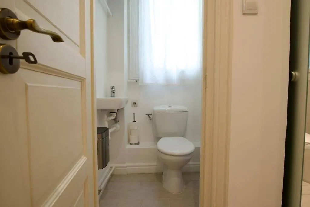 Premium Apartment By Hi5- Anker Apartment 부다페스트 0*,  헝가리