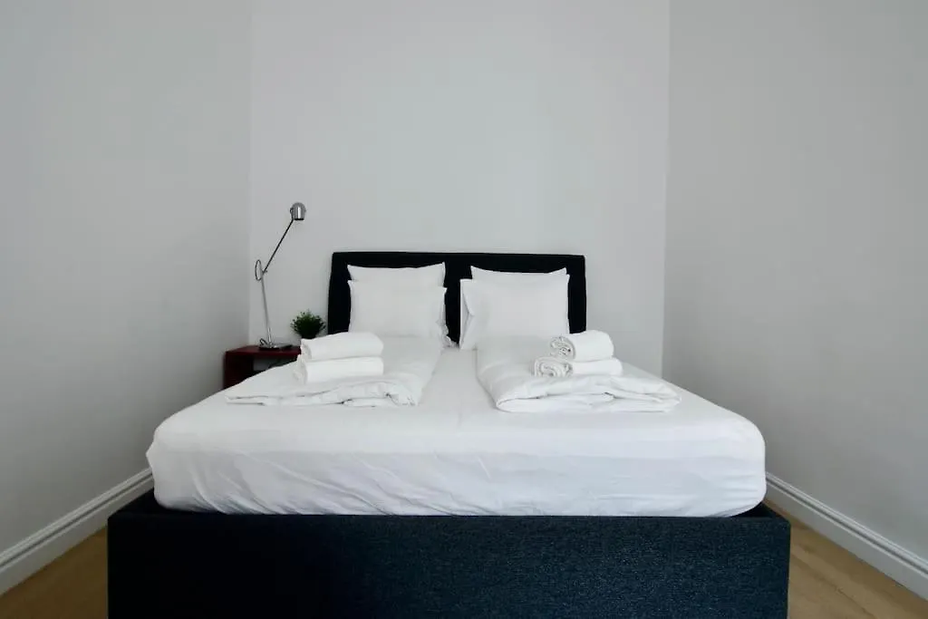 Premium Apartment By Hi5- Anker Apartment 부다페스트 0*,  헝가리