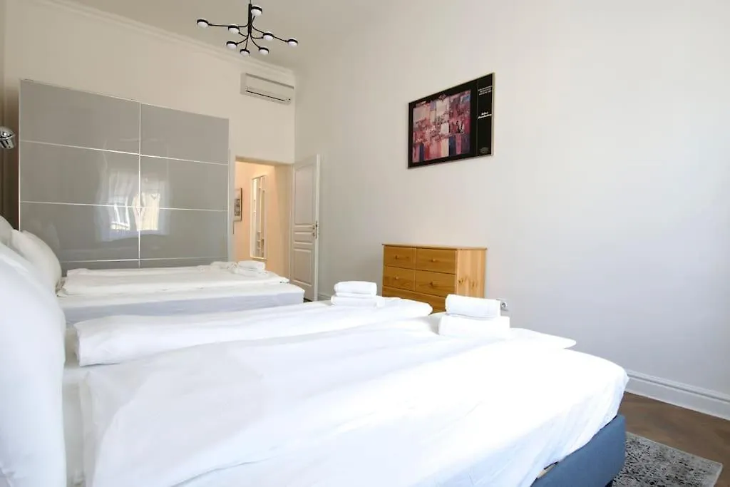 Premium Apartment By Hi5- Anker Apartment 부다페스트