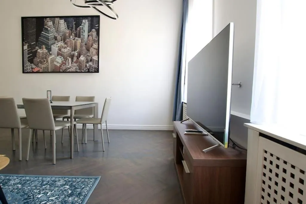 Premium Apartment By Hi5- Anker Apartment 부다페스트 0*,